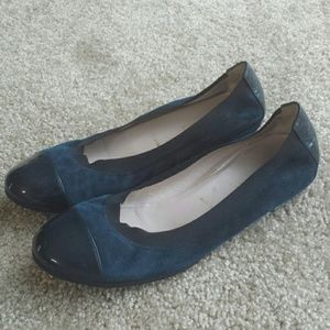 Bruno Magli Italy suede blue  deep sea flats 38